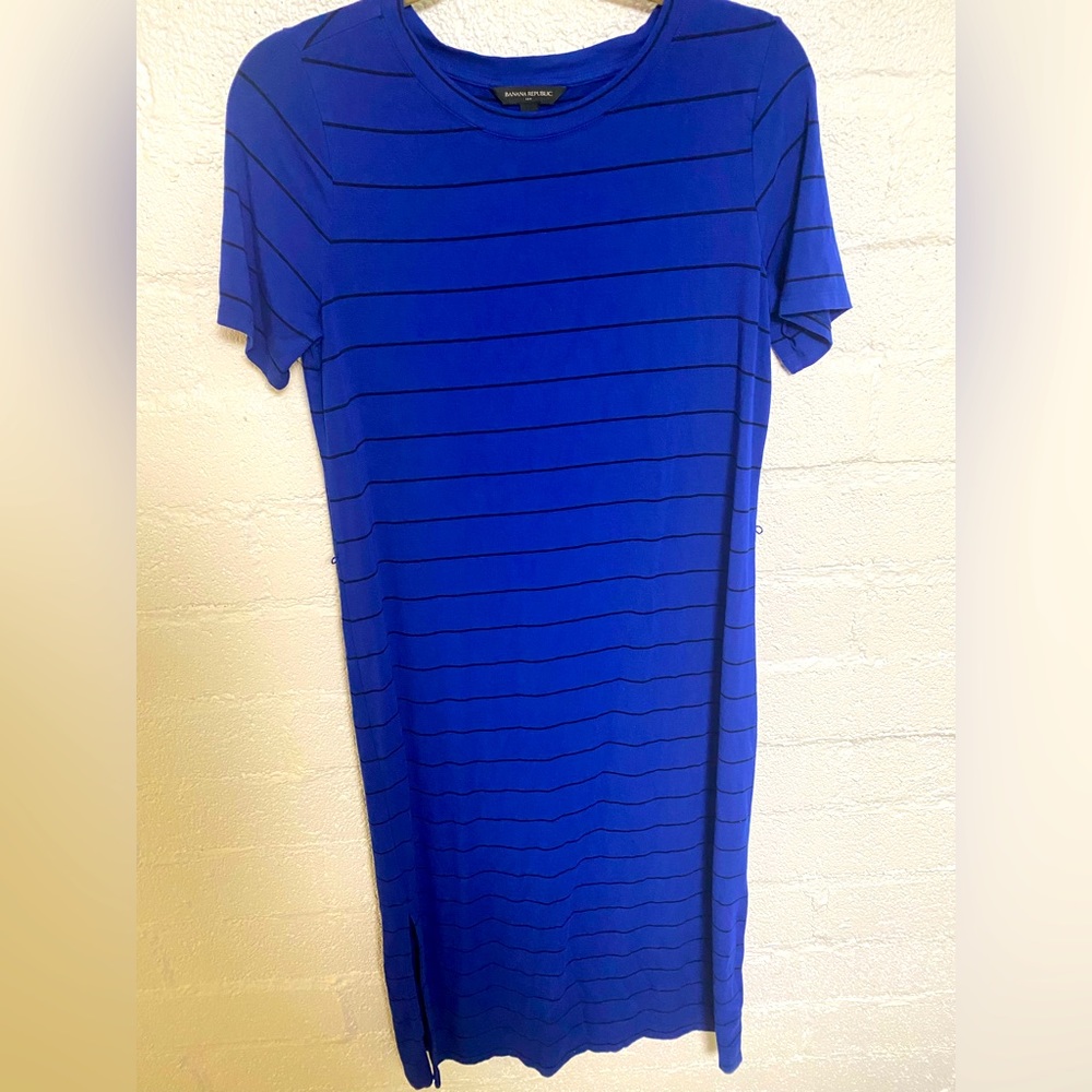 Banana are T-Shirt Dress Small
